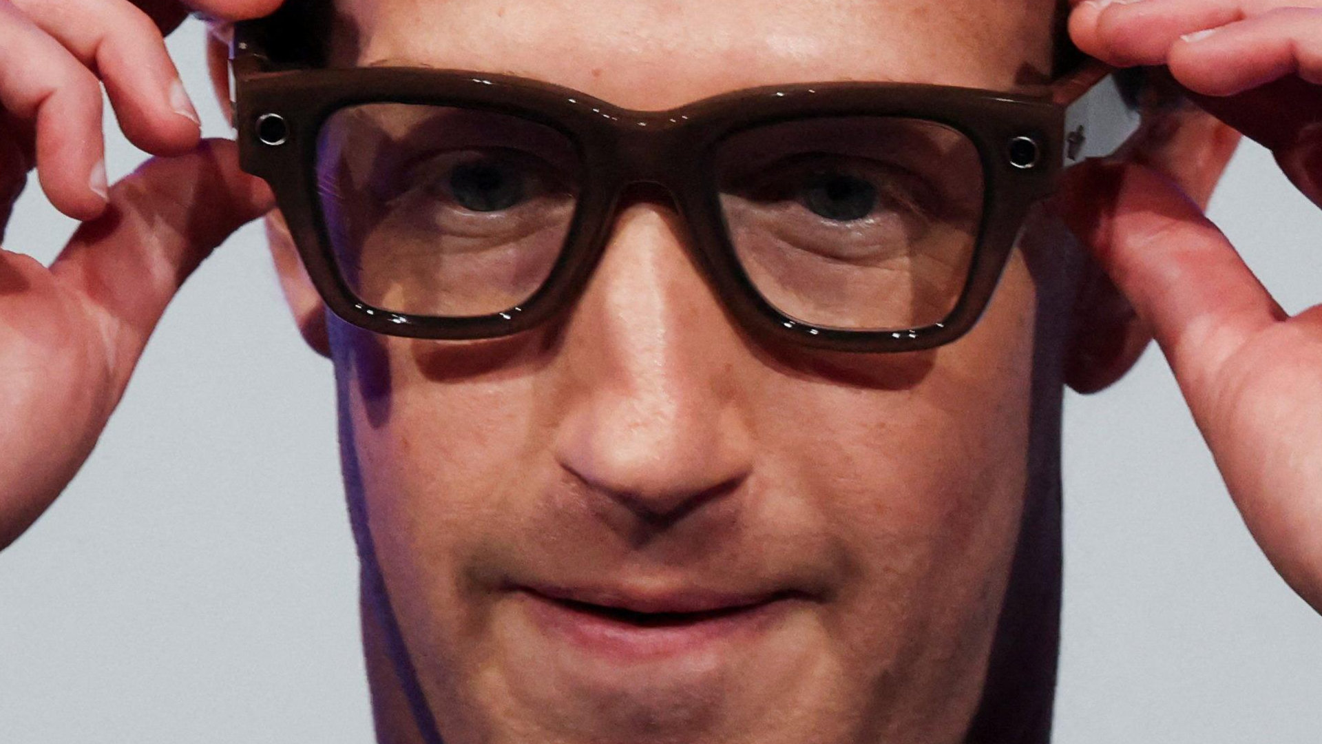 Demandan a Meta por privacidad en sus gafas con AI
