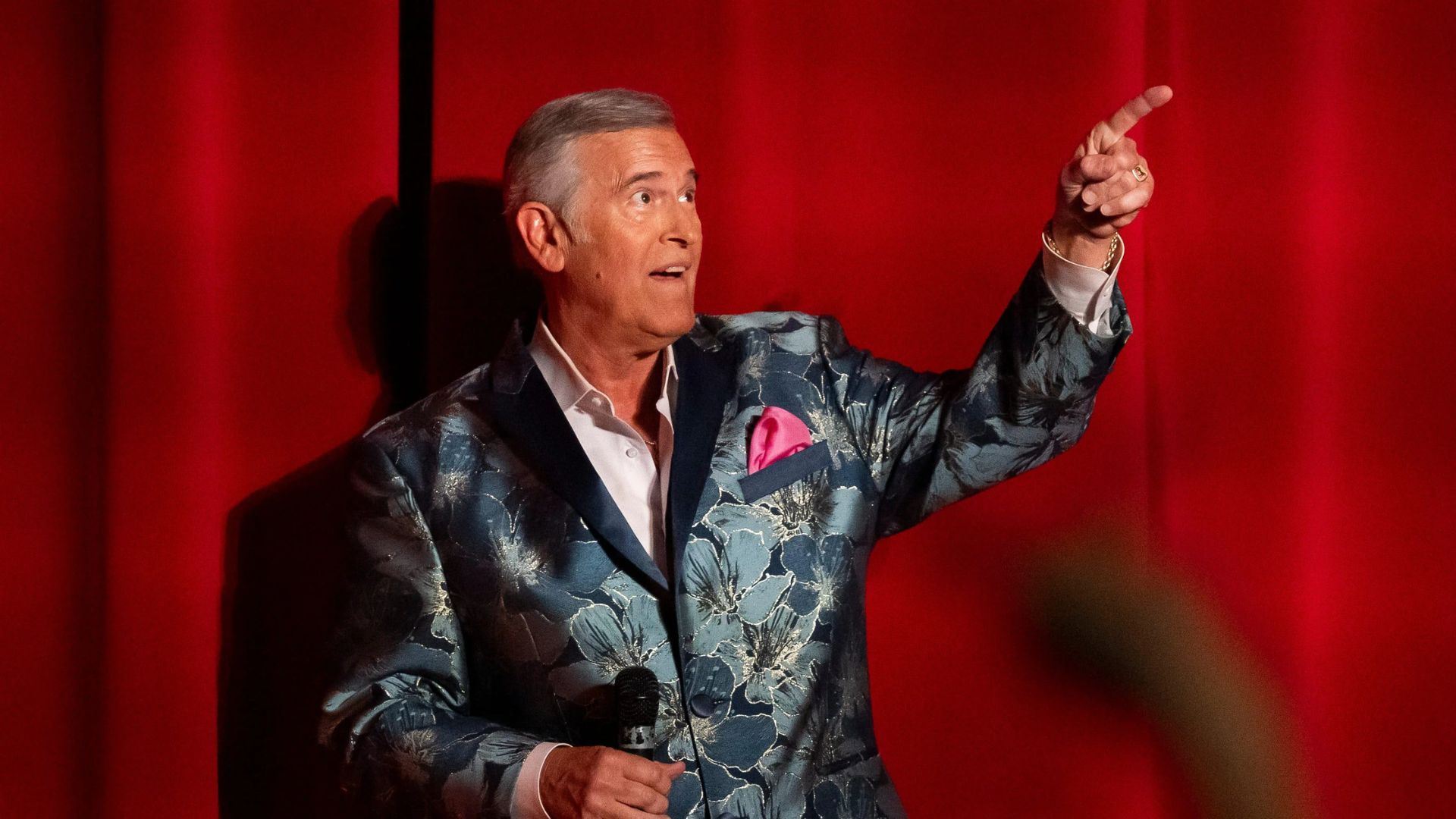 Bruce Campbell revela su pronóstico tras diagnóstico de cáncer: “Más o menos cinco años”